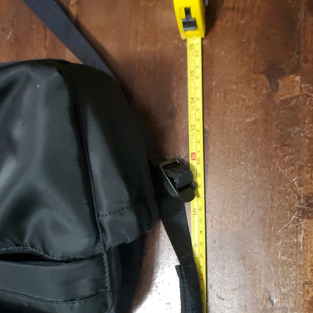 DKNY Backpack Black Drawstring   Beauriful Condition! - Picture 12 of 14